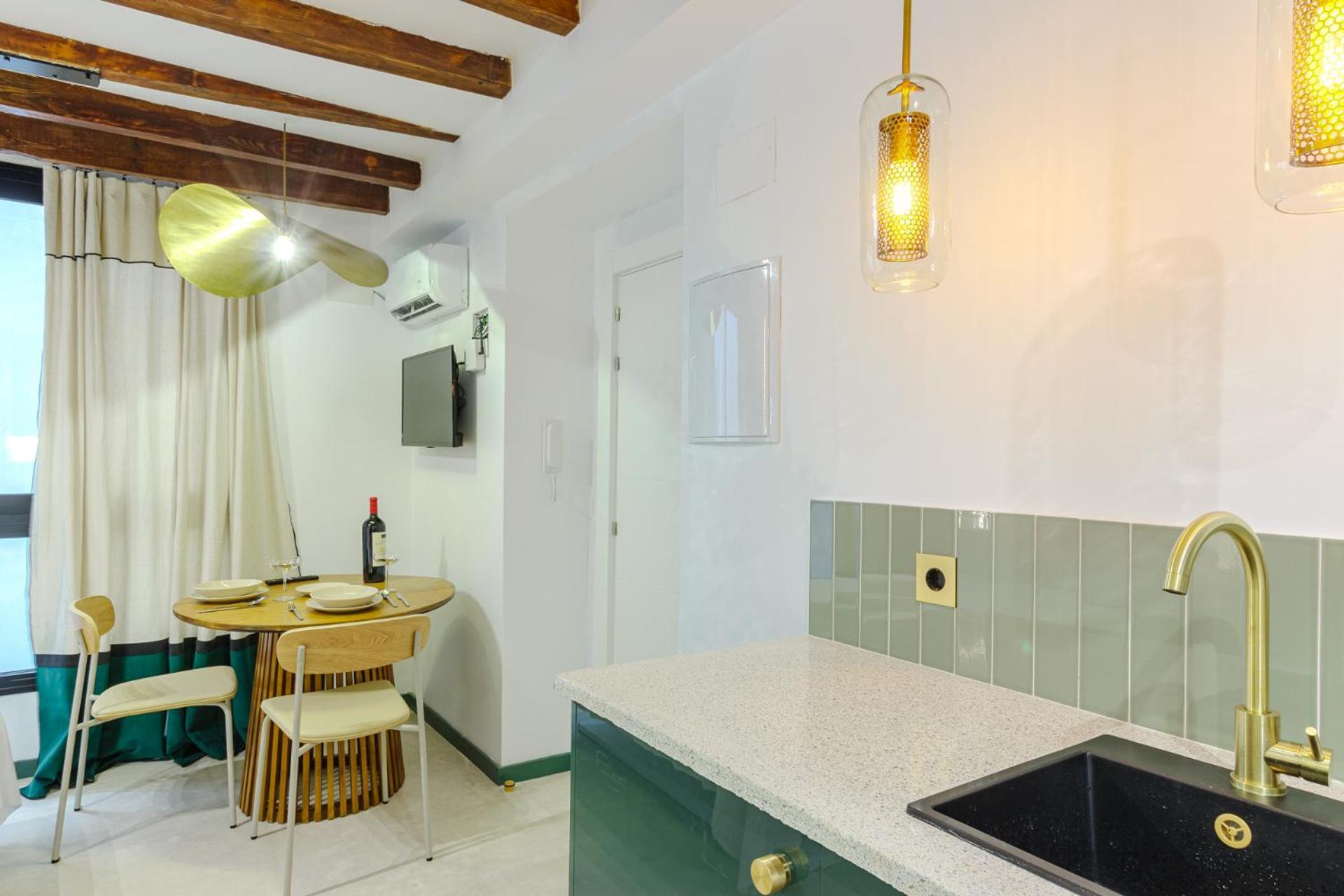 Refined And Practical Studio In Historic Center Of Alicante Dış mekan fotoğraf